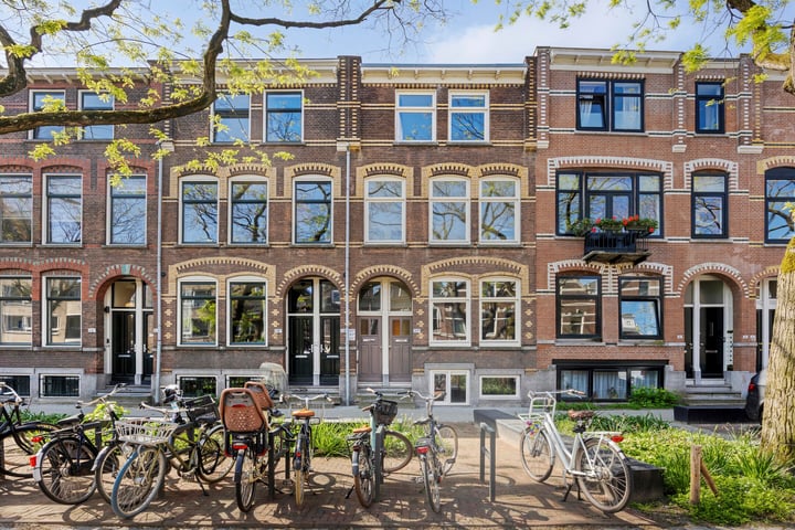 Blommersdijkselaan 30C in Rotterdam