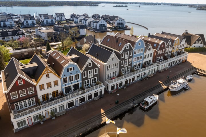 Boegspriet 22 in Loosdrecht foto