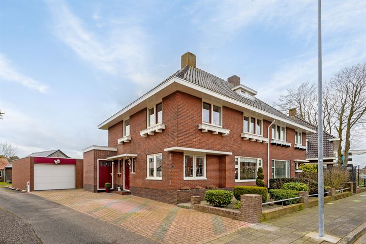 Boeiersingel 6 in Groningen foto