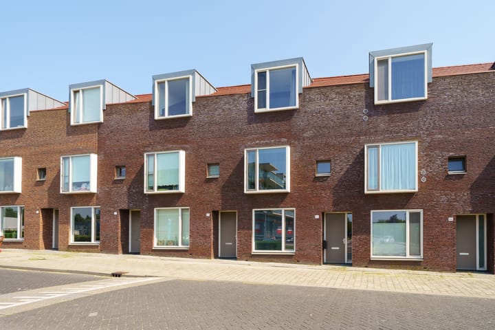 Boelijn 48 in Almere foto