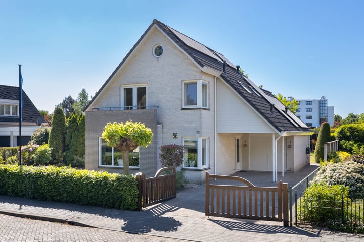 Boerhaavelaan 36 in Almelo foto