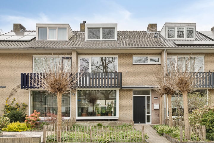 Bolognalaan 1 in Eindhoven foto