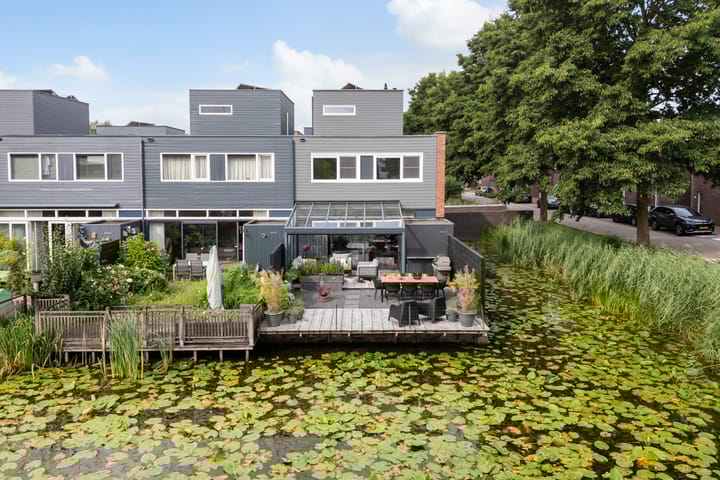 Bombaystraat 18 in IJsselstein foto