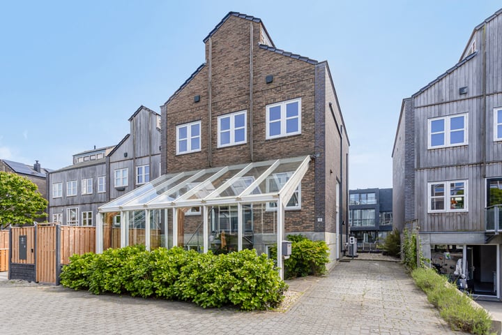 Bonairepier 15 in Almere
