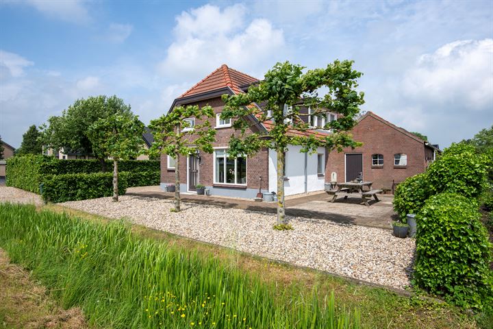 Bonderweg 12 in Beneden-Leeuwen foto