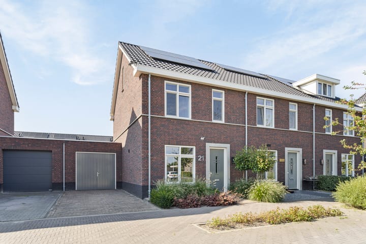 Boomgaard 21 in Zundert foto