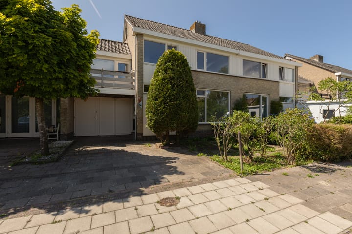 Bordine 84 in Sneek foto