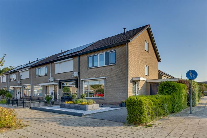 Borg Allersma 12 in Almelo foto
