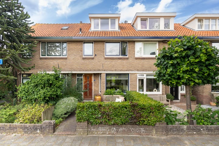 Borneostraat 15 in Alphen aan den Rijn foto