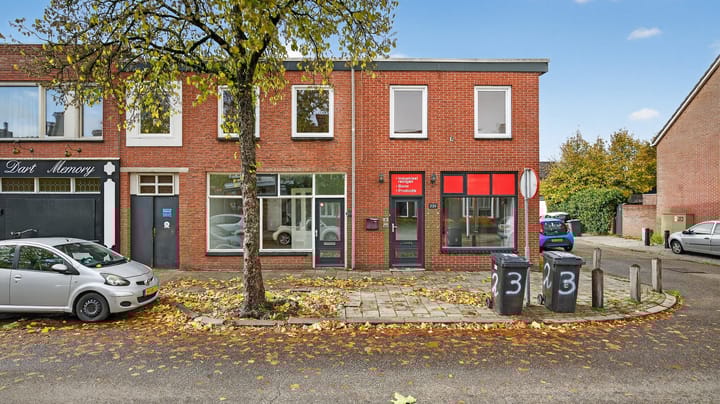 Bornerbroeksestraat 235 in Almelo foto