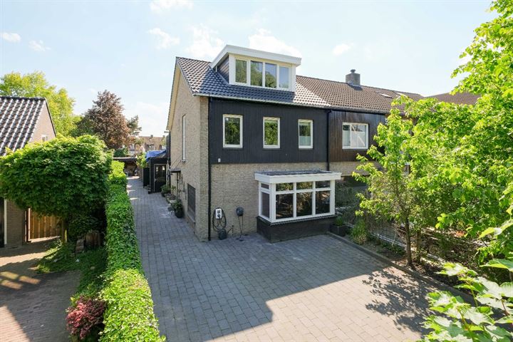 Bornsestraat 123c in Almelo foto
