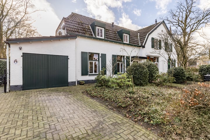 Boschlaan 2 in Heeze foto
