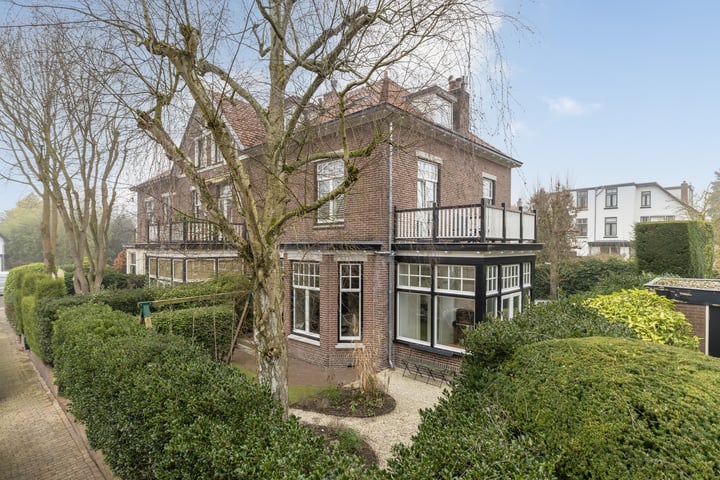 Boslaan 34 in Bussum foto