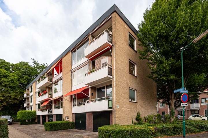 Bosstraat 24 in Baarn foto