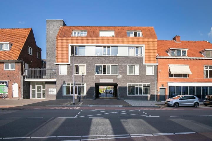 Bote van Bolswertstraat 3a in Leeuwarden foto
