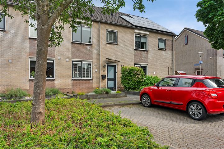 Boterbloem 96 in Hardenberg foto