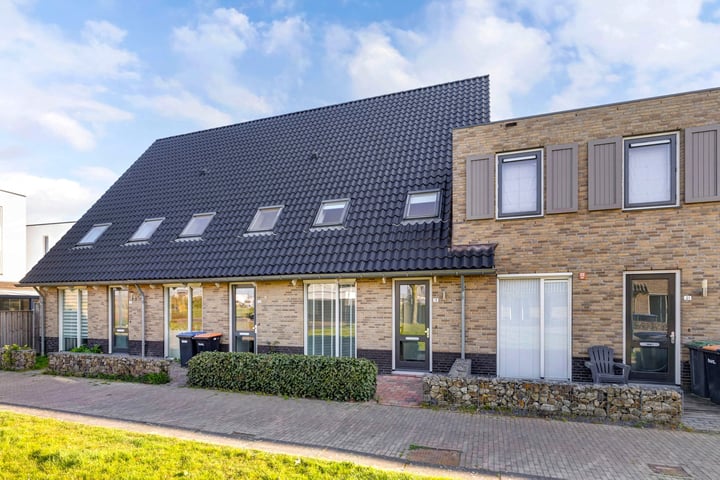 Boterbloemhof 19 in Lelystad foto