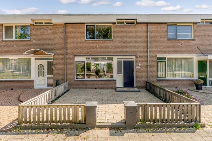 Botter 27 27 in Lelystad foto