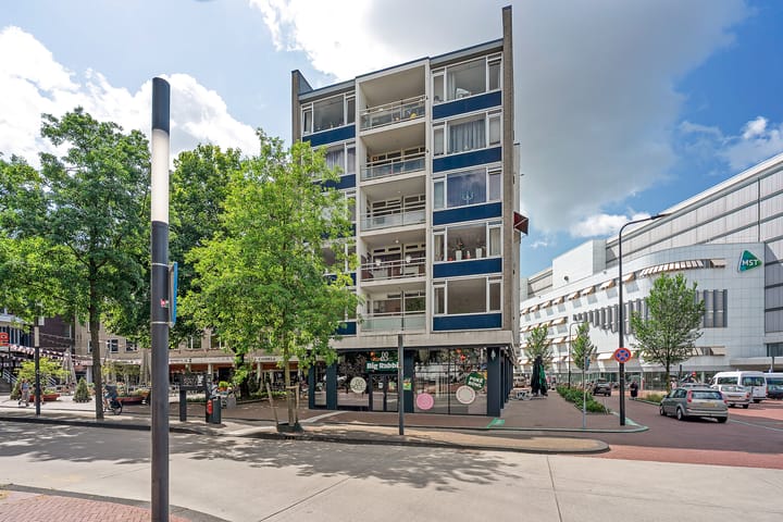 Boulevard 1945 204 in Enschede foto