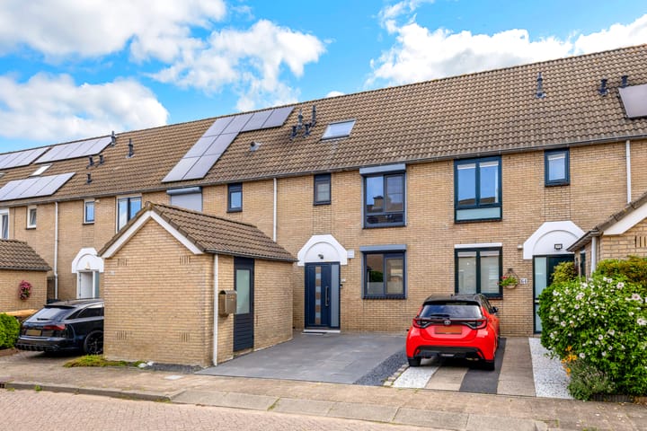 Bouvignestraat 66 in Hellevoetsluis foto