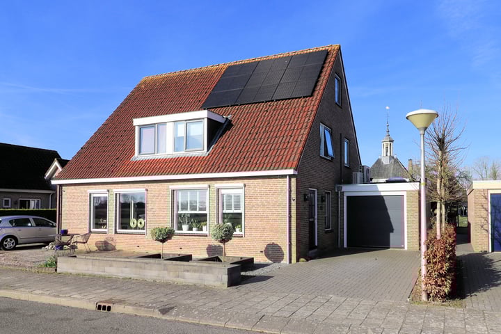 Bouwdijk 13 in Kuinre