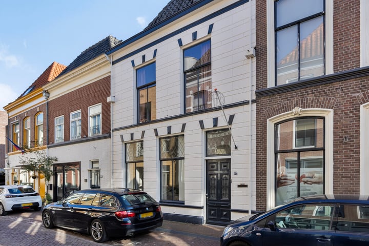 Boven Nieuwstraat 37 in Kampen foto