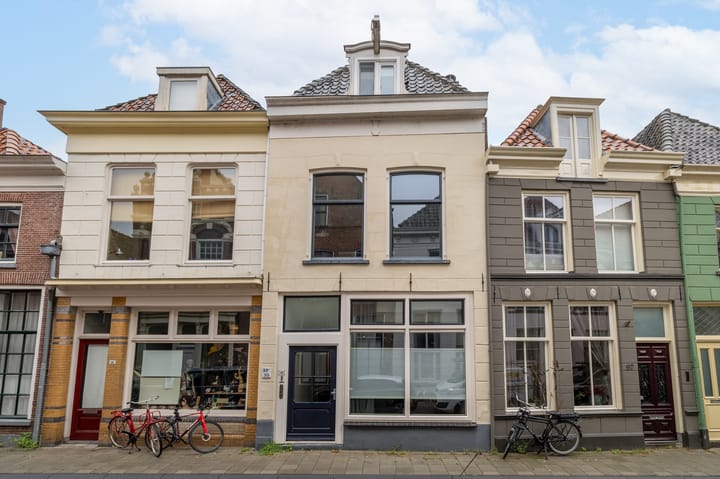 Boven Nieuwstraat 99-01 in Kampen