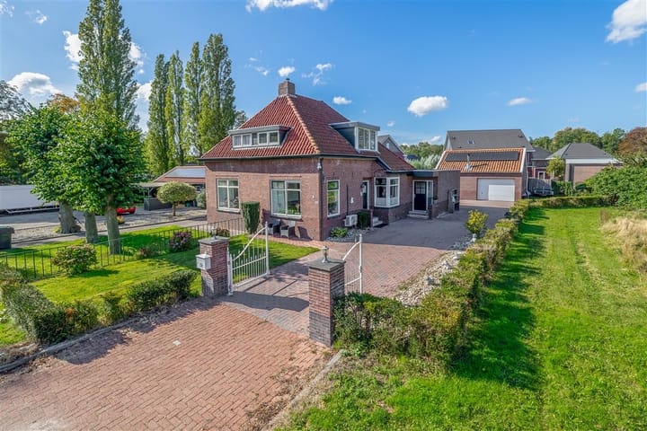 Boven Westerdiep 162 in Veendam foto