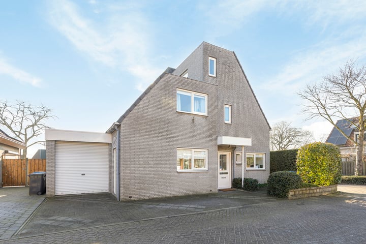 Bovengroenewoudseweg 16 in Bergen op Zoom foto