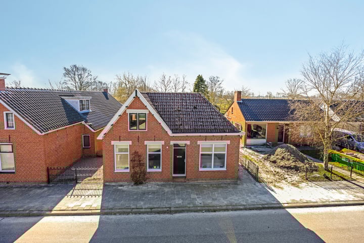 Bovenhuizen 13 in Uithuizen foto