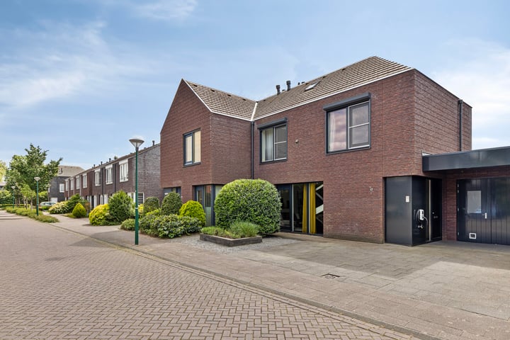 Bovenmeester 55 in Heeswijk-Dinther foto