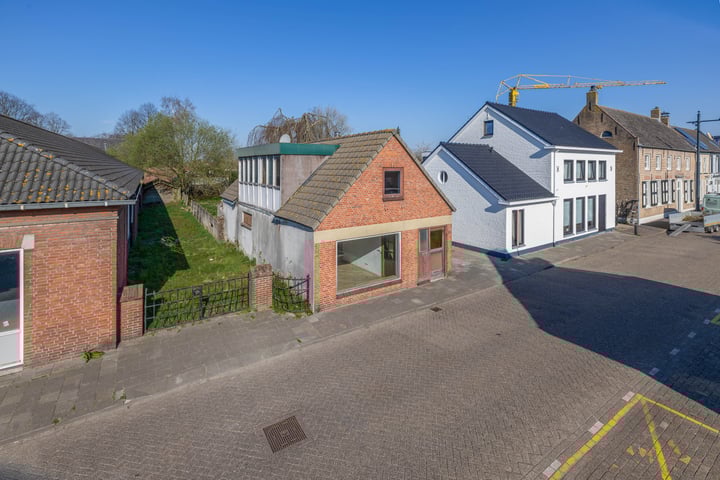 Bovenstraat 14 in Hoeven foto