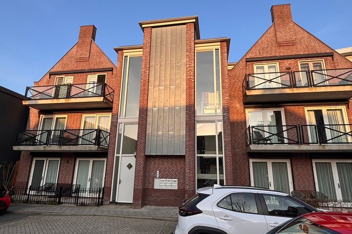 Bozenhoven 63B in Mijdrecht foto