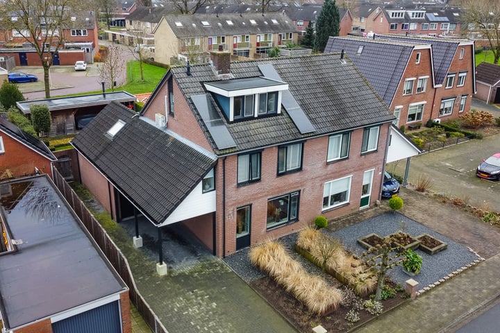 Braakmansdijk 121 in Rijssen foto