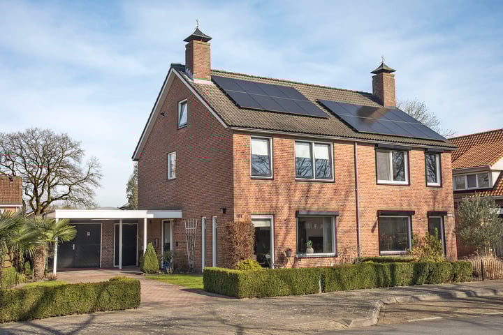 Braakmansdijk 161 in Rijssen foto