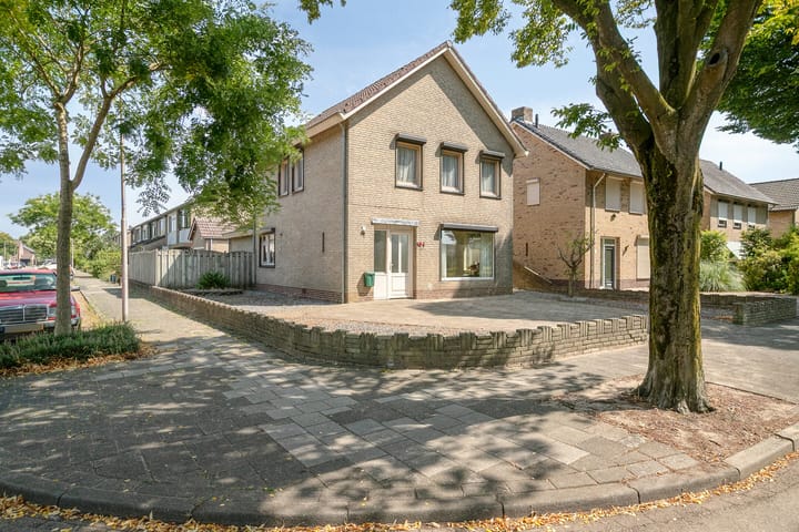 Braakstraat 104 in Oss foto