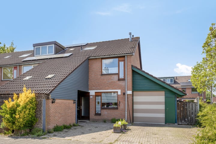 Braamkamp 106 in Zutphen foto
