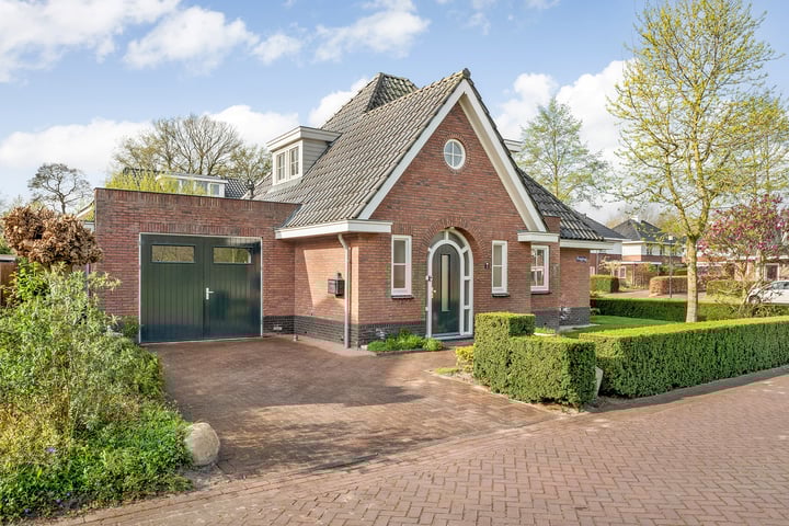 Braamlaan 1 in Beilen foto