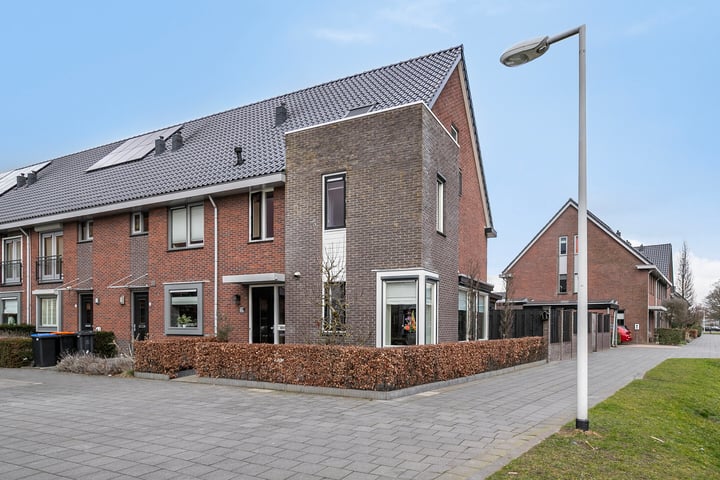 Brabanterlaan 2 in Barneveld foto