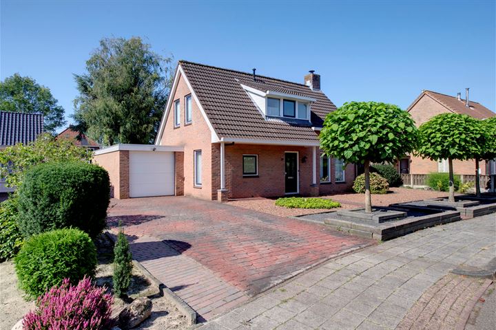 Brahmslaan 3 in Hoogezand foto