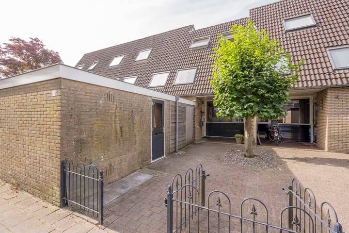Brahmslaan 73 in Nijkerk foto