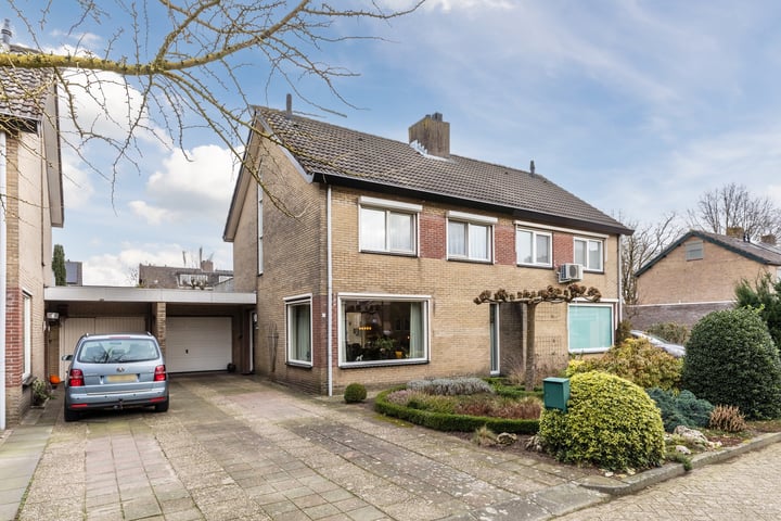 Brahmsstraat 4 in Dongen foto