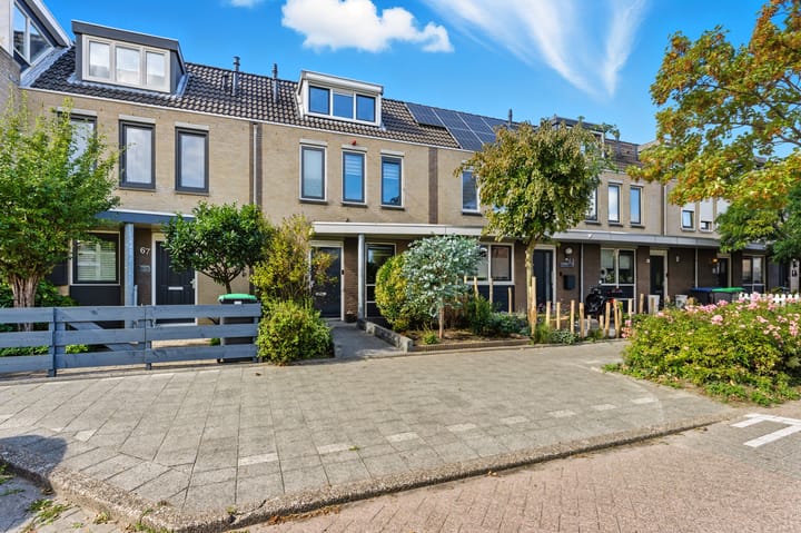 Brahmsstraat 65 in Barendrecht foto