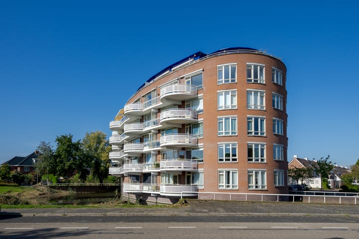 Bram Limburgstraat 134 in Voorschoten