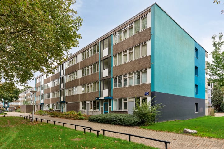 Bramzeilhof 14 in Amsterdam foto