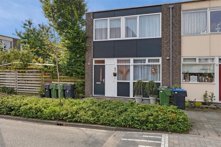 Brandemeer 138 in Leeuwarden foto