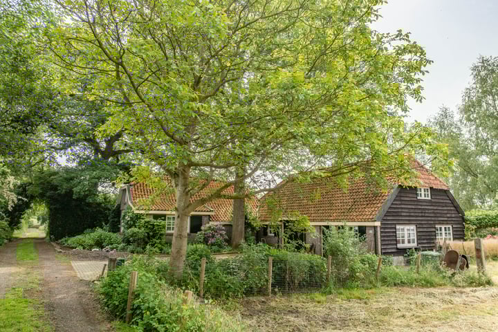 Brandligtswijk 104 in Elim foto