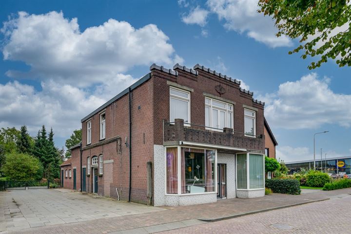 Bredaseweg 12 in Rijsbergen foto