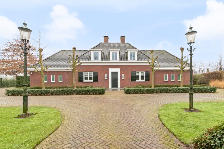 Bredaseweg 204 in Etten-Leur foto
