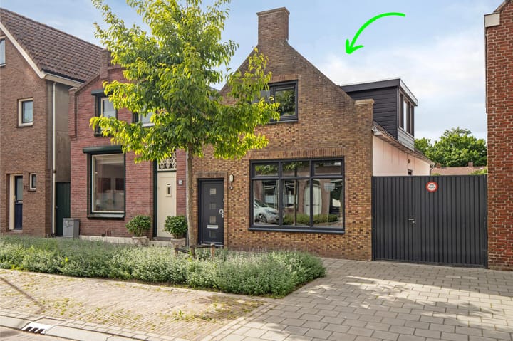 Bredaseweg 72 in Roosendaal foto